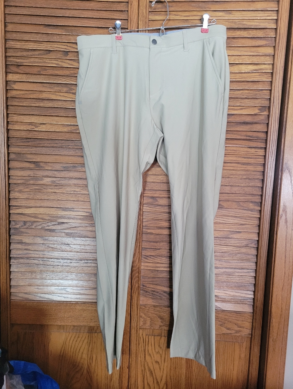 Adidas Men's Golf Chino-Style Performance Pants in Light Tan Size 35 X‎ 34